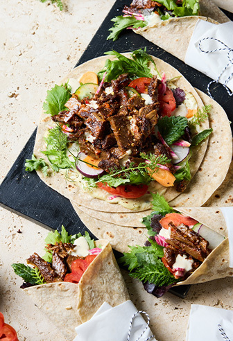 Paprika-Beef-Wrap mit Avocadocreme