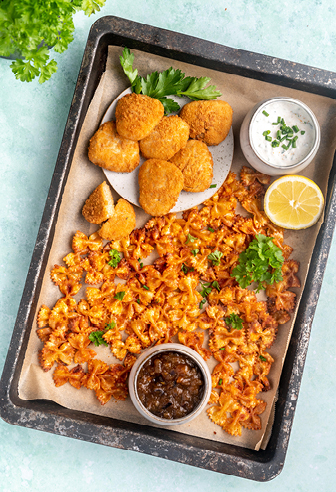 Pastachips mit veganen Nuggets