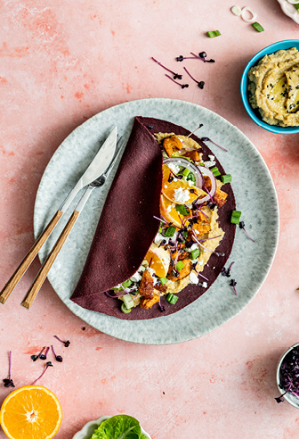 Rote Bete Wraps mit Orange und Hummus